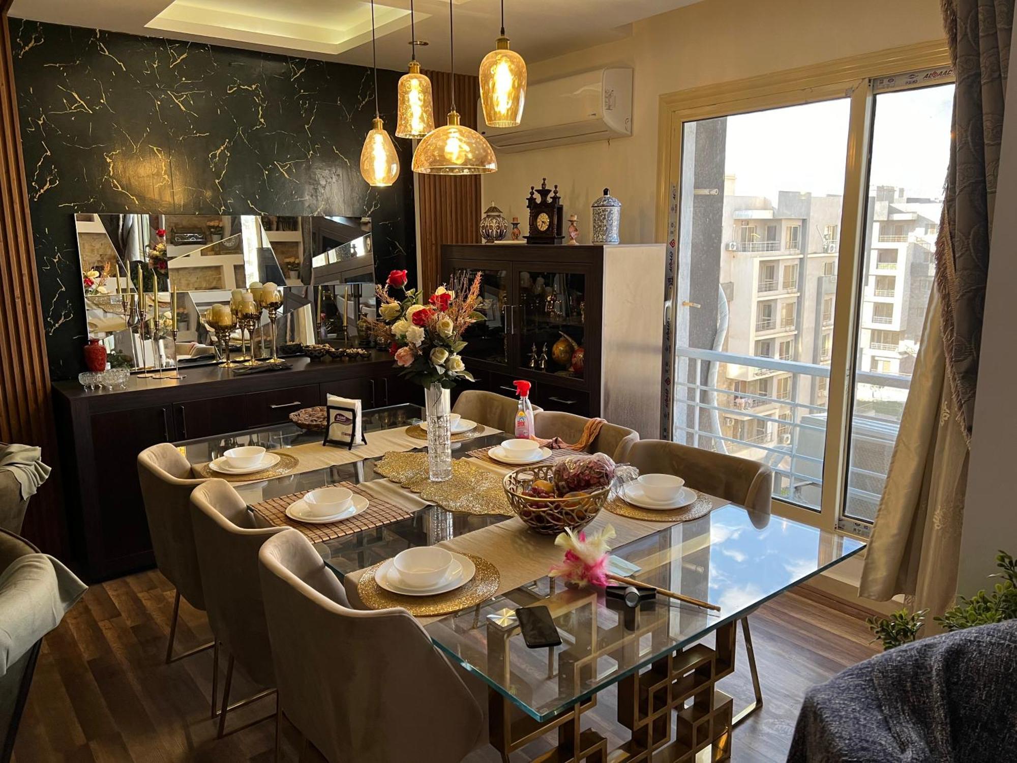 Ferienwohnung شقه مفروشه فاخره بالقاهره الجديده New Cairo Exterior foto